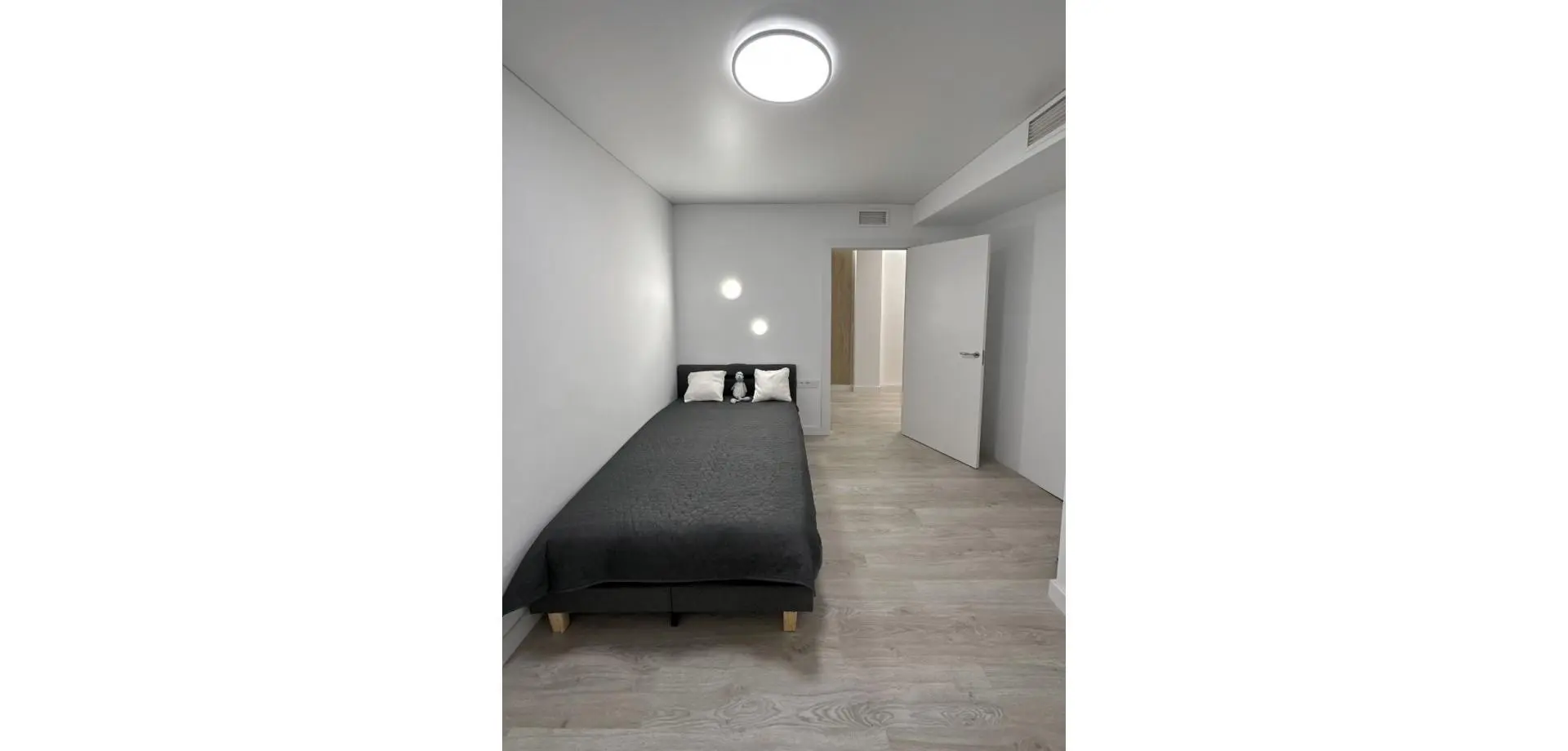 Apartment Of 91 M² With Sea View In Torrevieja, Spain