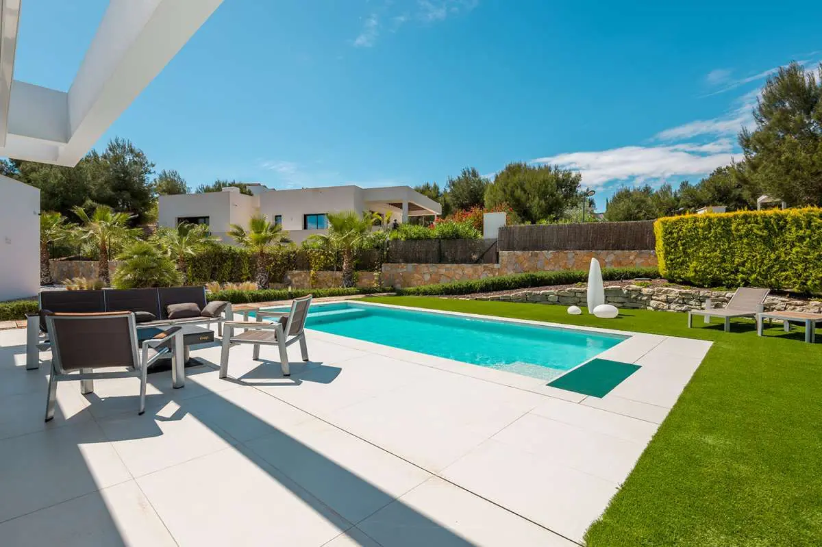 Villa 238 M² In Orihuela, Spain – Mediter Real Estate