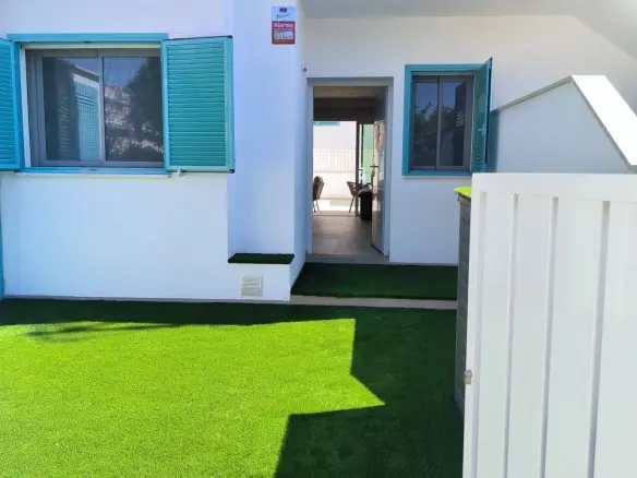 3-bedroom Bungalow In Pilar De La Horadada, Spain (73 M²)