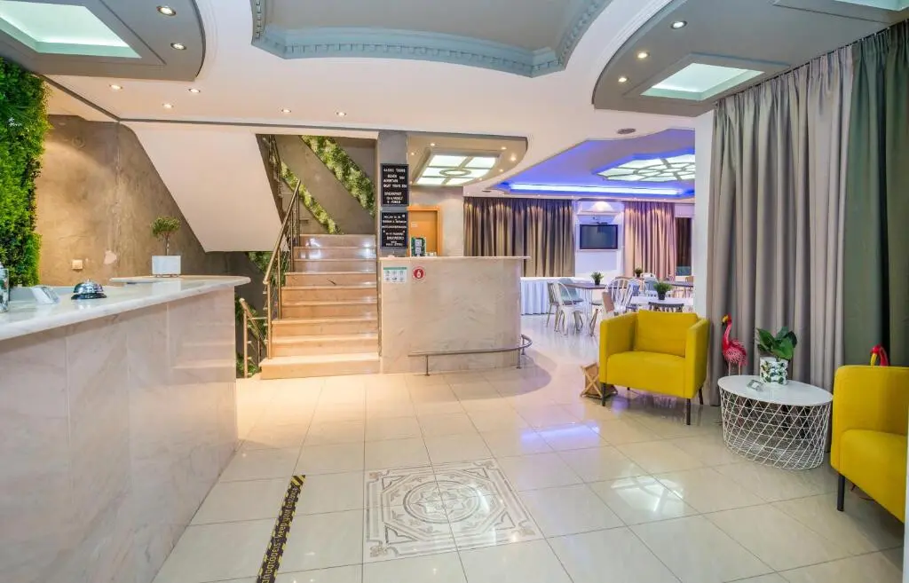 Hotel Of 720 M² In Thassos