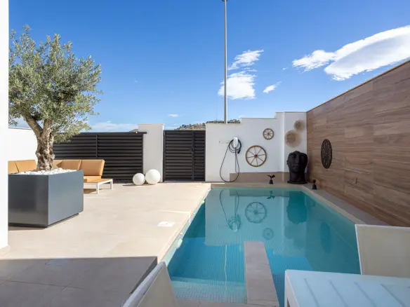 Villa 127 M² In Benijofar, Spain – Mediter Real Estate**title:** 3 Beds Villa In Benijofar, Spanish Suburb