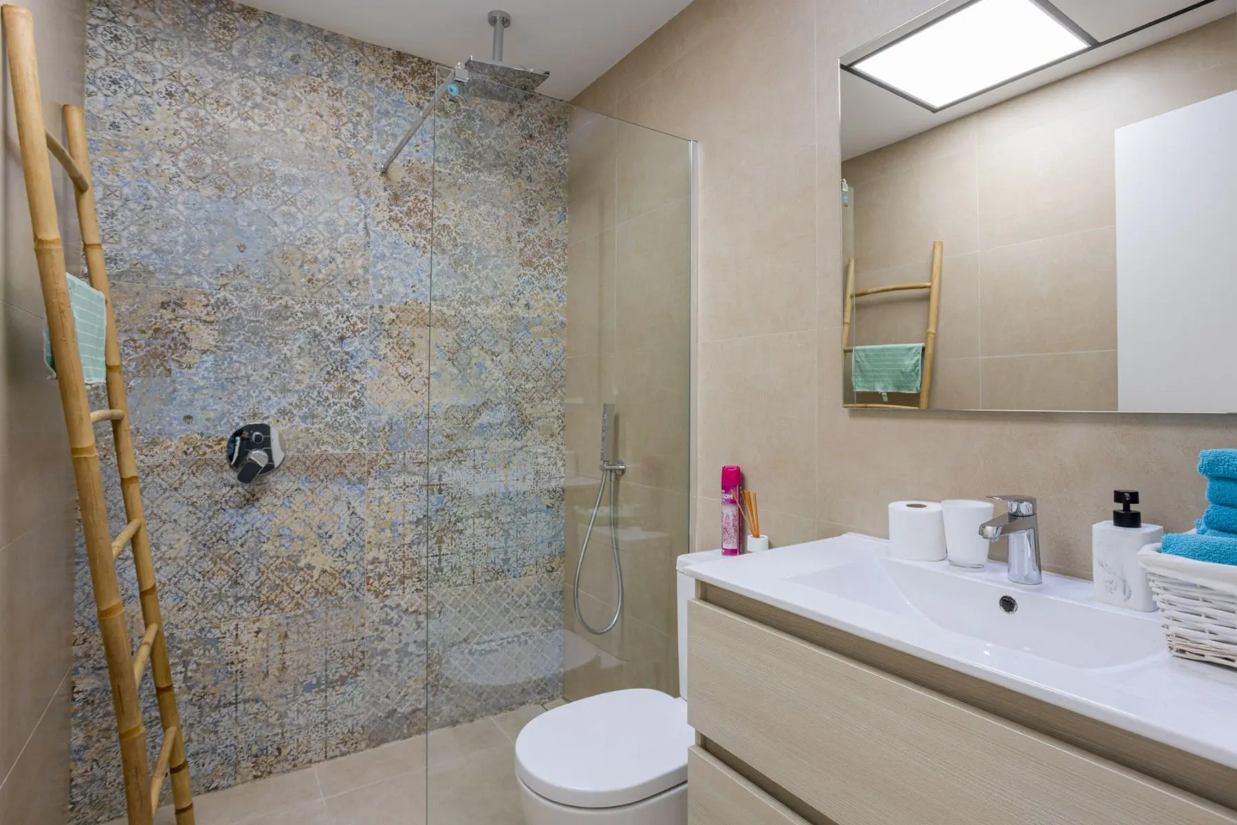Villa 127 M² In Benijofar, Spain – Mediter Real Estate**title:** 3 Beds Villa In Benijofar, Spanish Suburb