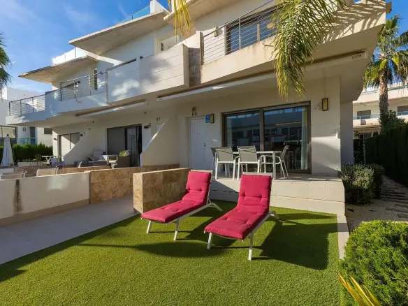 3-bedroom Duplex In Rojales, Spain (124 M²)