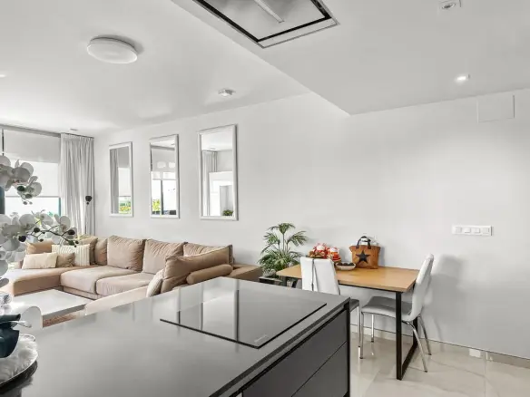 3-bedroom Apartment In Orihuela Costa, Spain (109 M²)