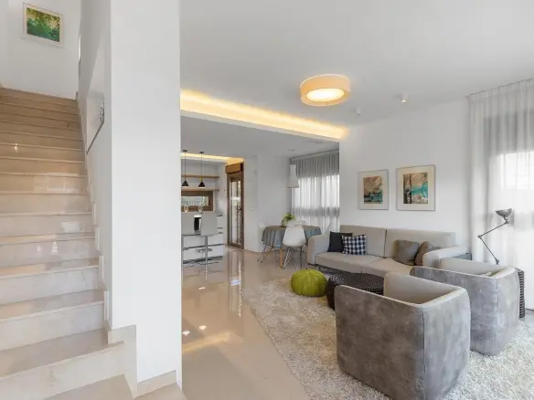 3-bedroom Duplex In Rojales, Spain (124 M²)