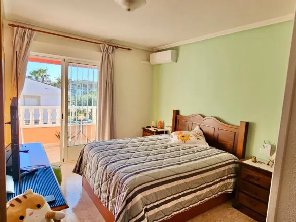 3-bedroom Terraced House In Santiago De La Ribera, Spain (155 M²)