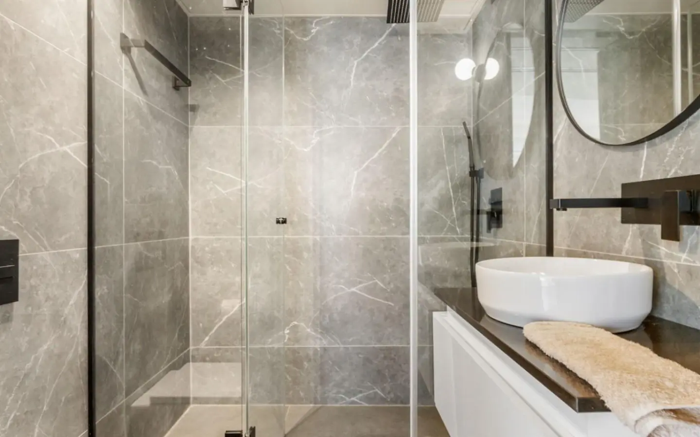 2-bedroom Apartment In Torrevieja, Spain (160 M²)