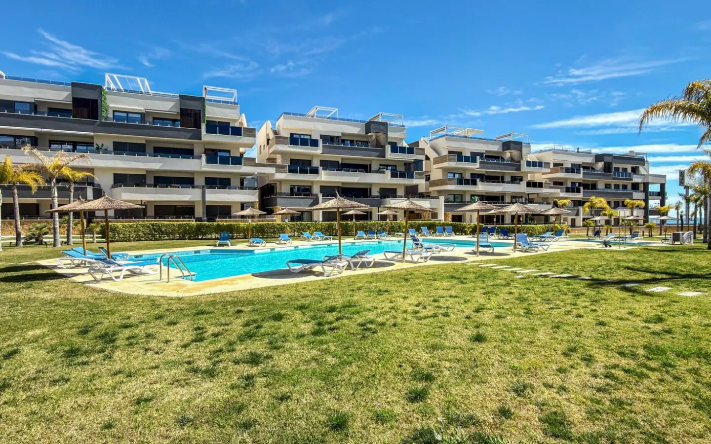 3-bedroom Apartment In Orihuela Costa, Spain (109 M²)
