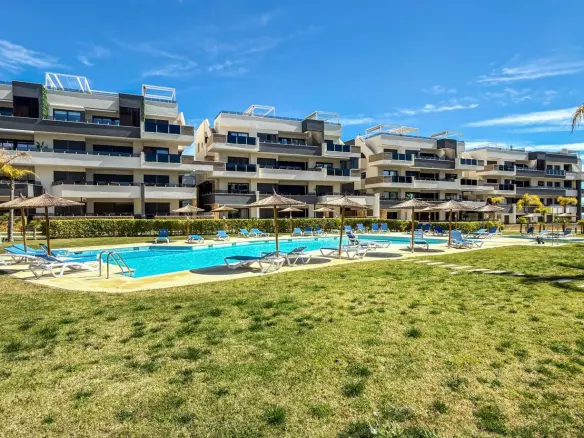 3-bedroom Apartment In Orihuela Costa, Spain (109 M²)