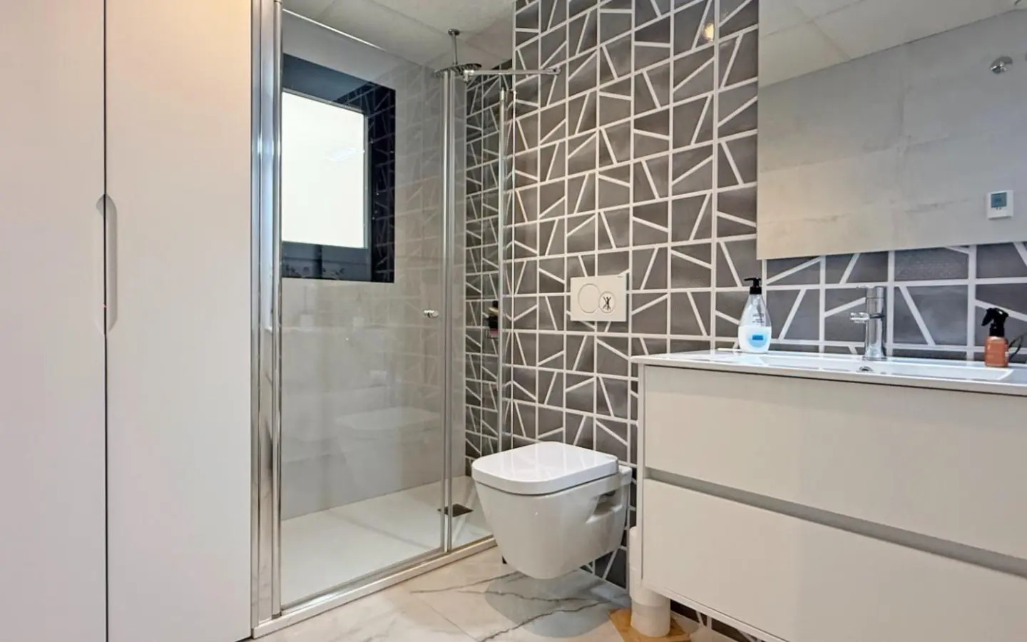 2-bedroom Apartment In Orihuela Costa, Spain (72 M²)
