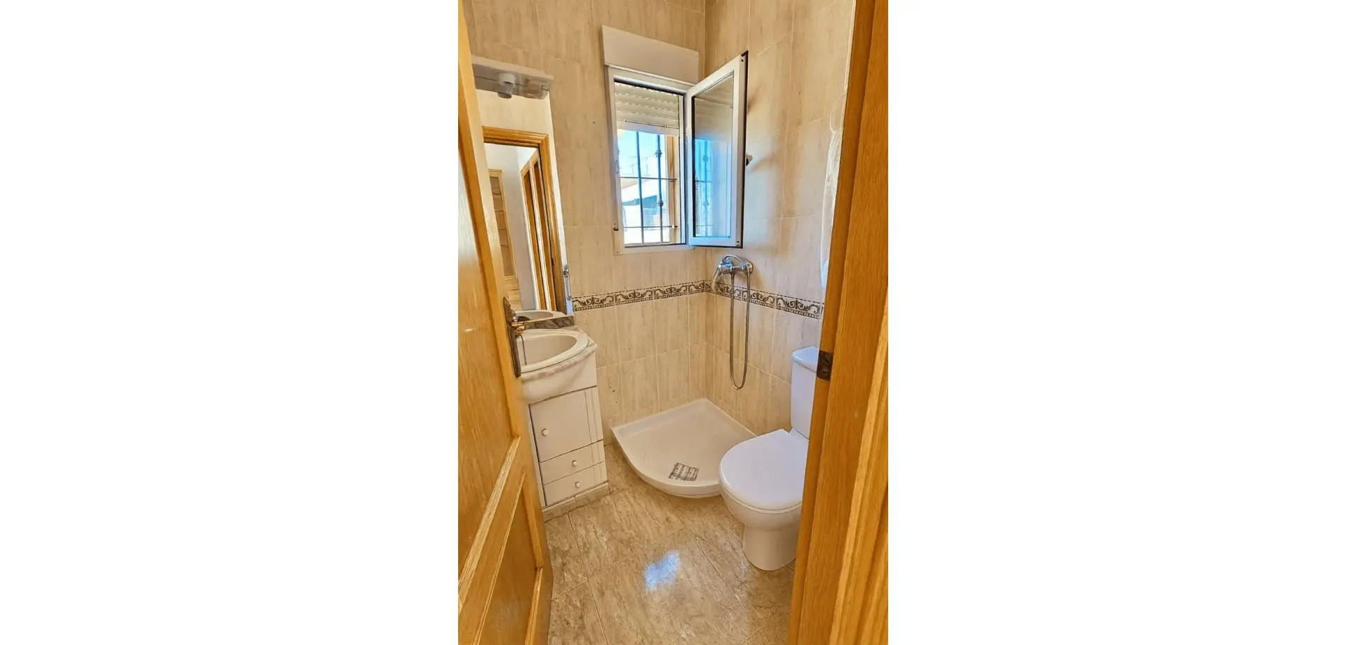 Terraced House 155 M² In Santiago De La Ribera, Spain