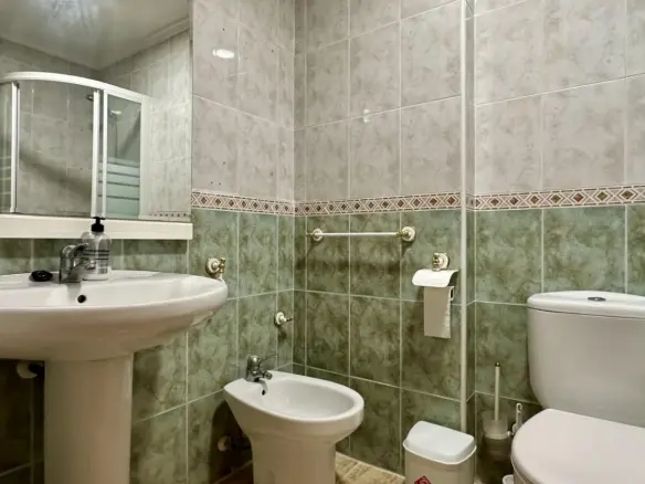 2-bedroom Apartment In Torrevieja, Spain (58 M²)
