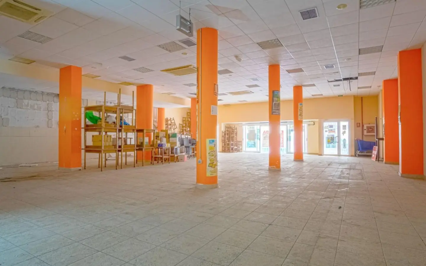 Commercial Unit 722 M² In Torrevieja, Spain – Mediter Real Estate