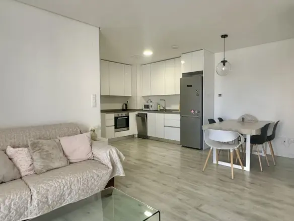 3-bedroom Apartment In Orihuela Costa, Spain (82 M²)