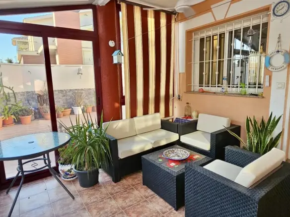 3-bedroom Terraced House In Santiago De La Ribera, Spain (155 M²)