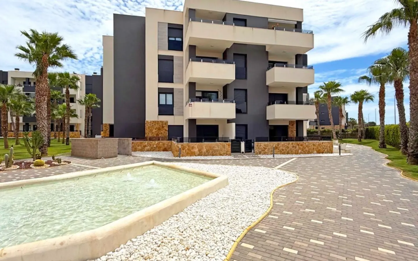 2-bedroom Apartment In Orihuela Costa, Spain (72 M²)