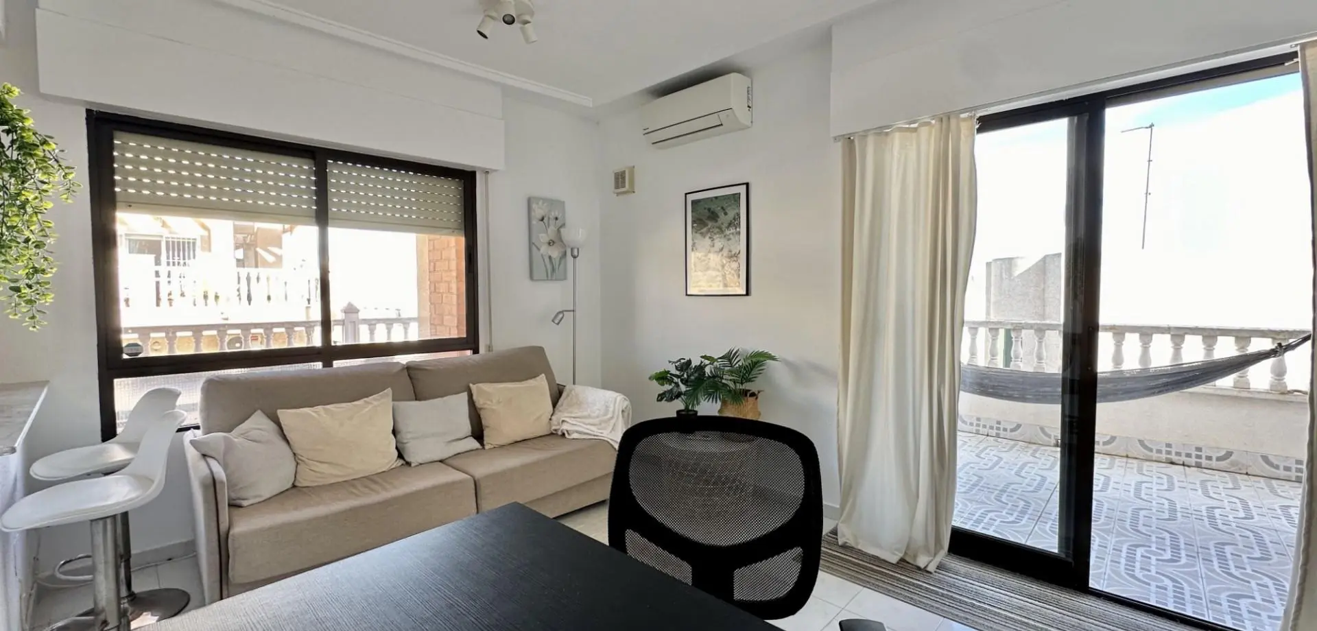 Apartment Of 57 M² In Torrevieja, Spain
