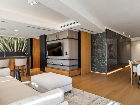 2-bedroom Apartment In Torrevieja, Spain (160 M²)