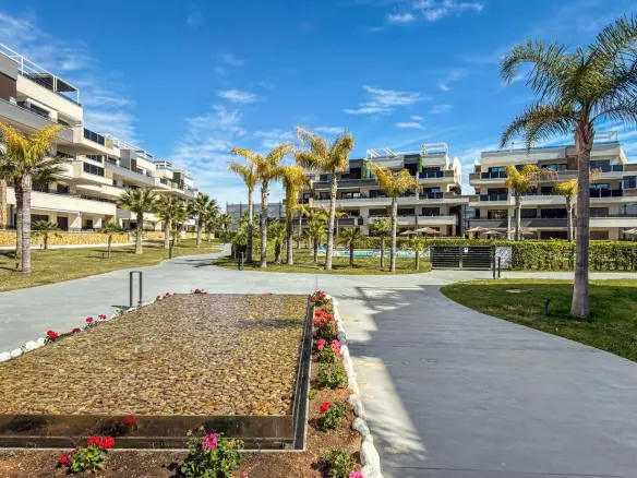 3-bedroom Apartment In Orihuela Costa, Spain (109 M²)