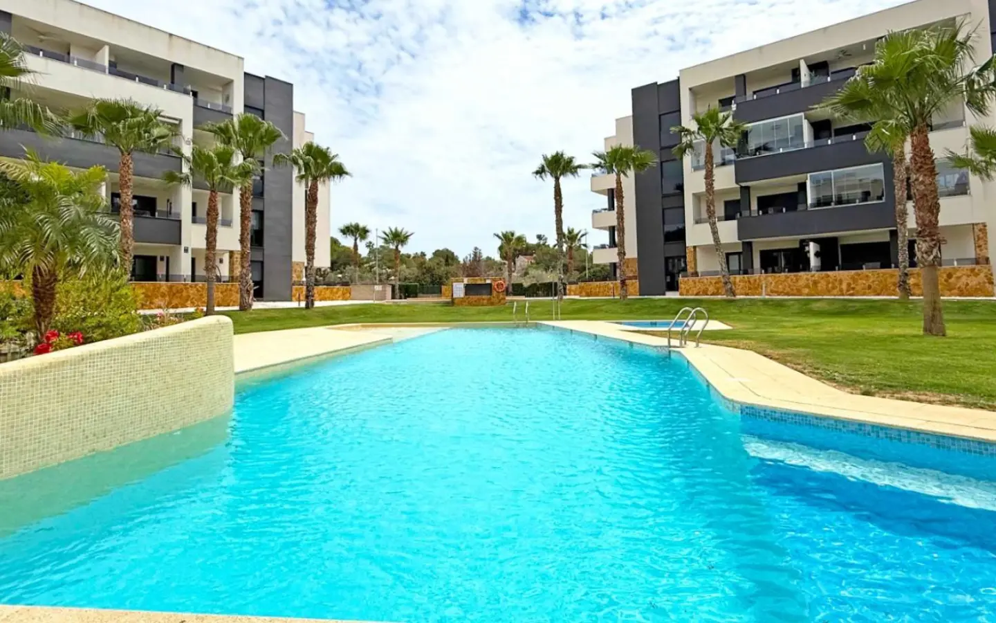 2-bedroom Apartment In Orihuela Costa, Spain (72 M²)