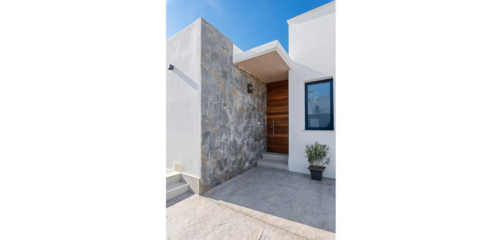 Villa 154 M² In Cartagena, Spain – Mediter Real Estate**title:** 154 M² Villa In Cartagena With Coastal Views