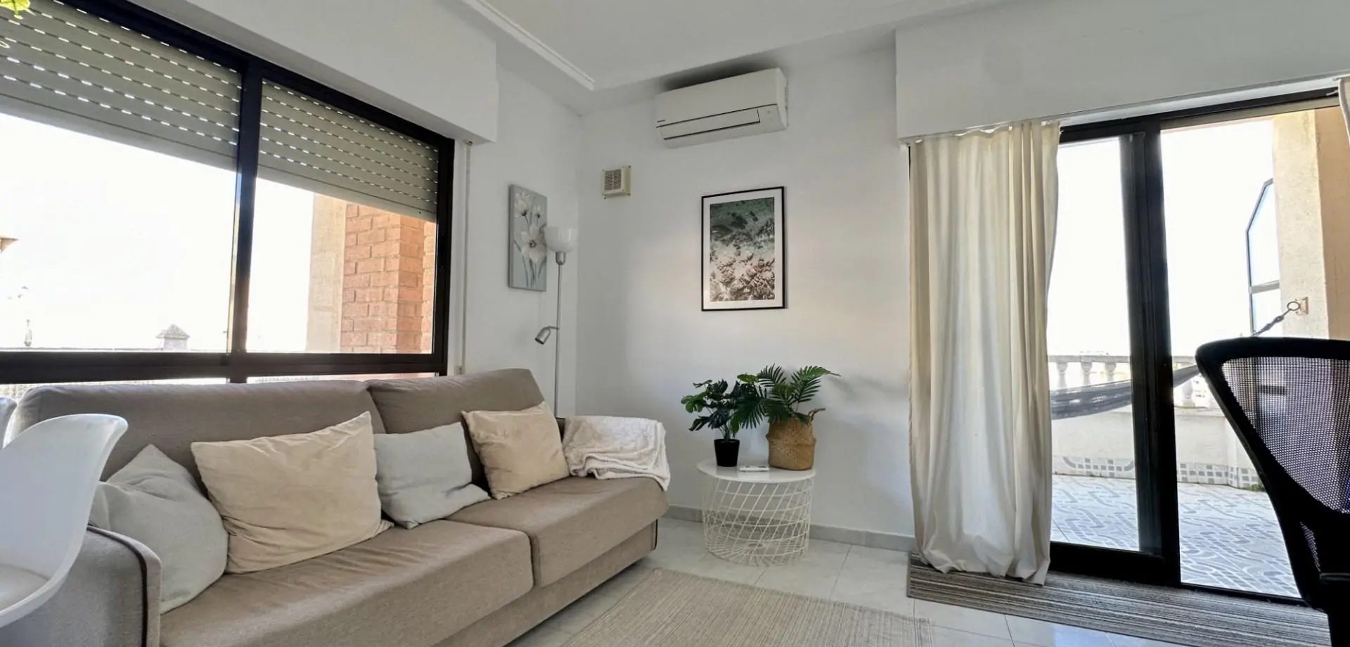 Apartment Of 57 M² In Torrevieja, Spain