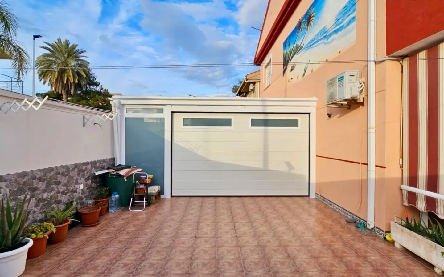 3-bedroom Terraced House In Santiago De La Ribera, Spain (155 M²)