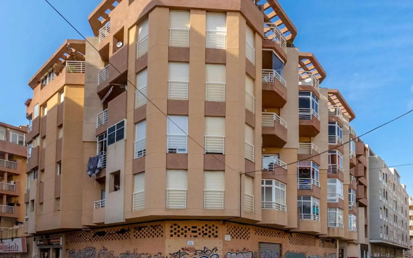 Commercial Unit 722 M² In Torrevieja, Spain – Mediter Real Estate