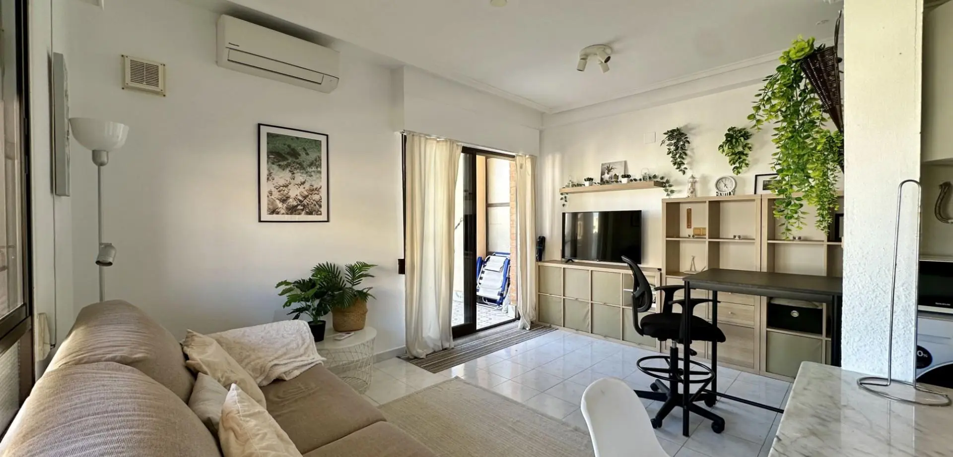 Apartment Of 57 M² In Torrevieja, Spain
