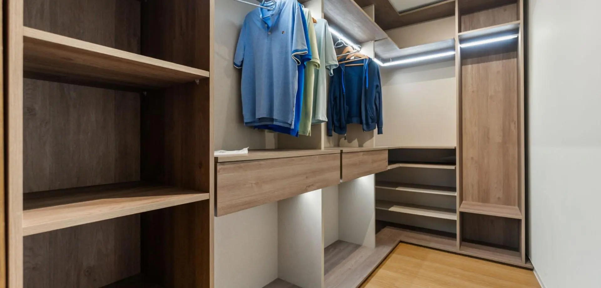 Apartment Of 160 M² In Torrevieja, Spain