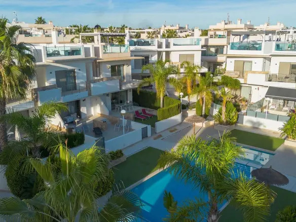 3-bedroom Duplex In Rojales, Spain (124 M²)