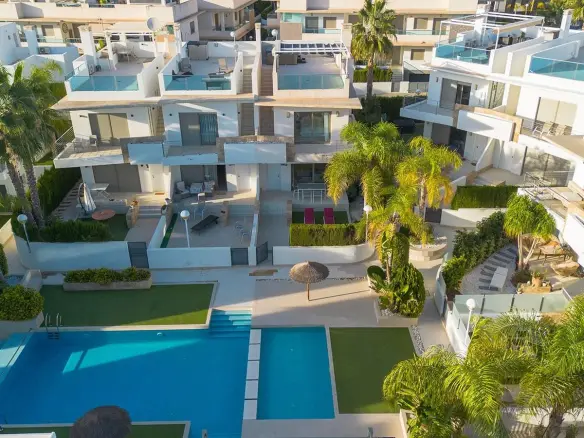 3-bedroom Duplex In Rojales, Spain (124 M²)