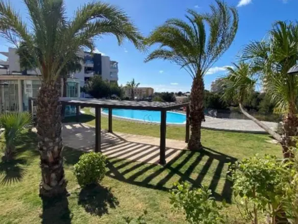3-bedroom Apartment In Orihuela Costa, Spain (82 M²)
