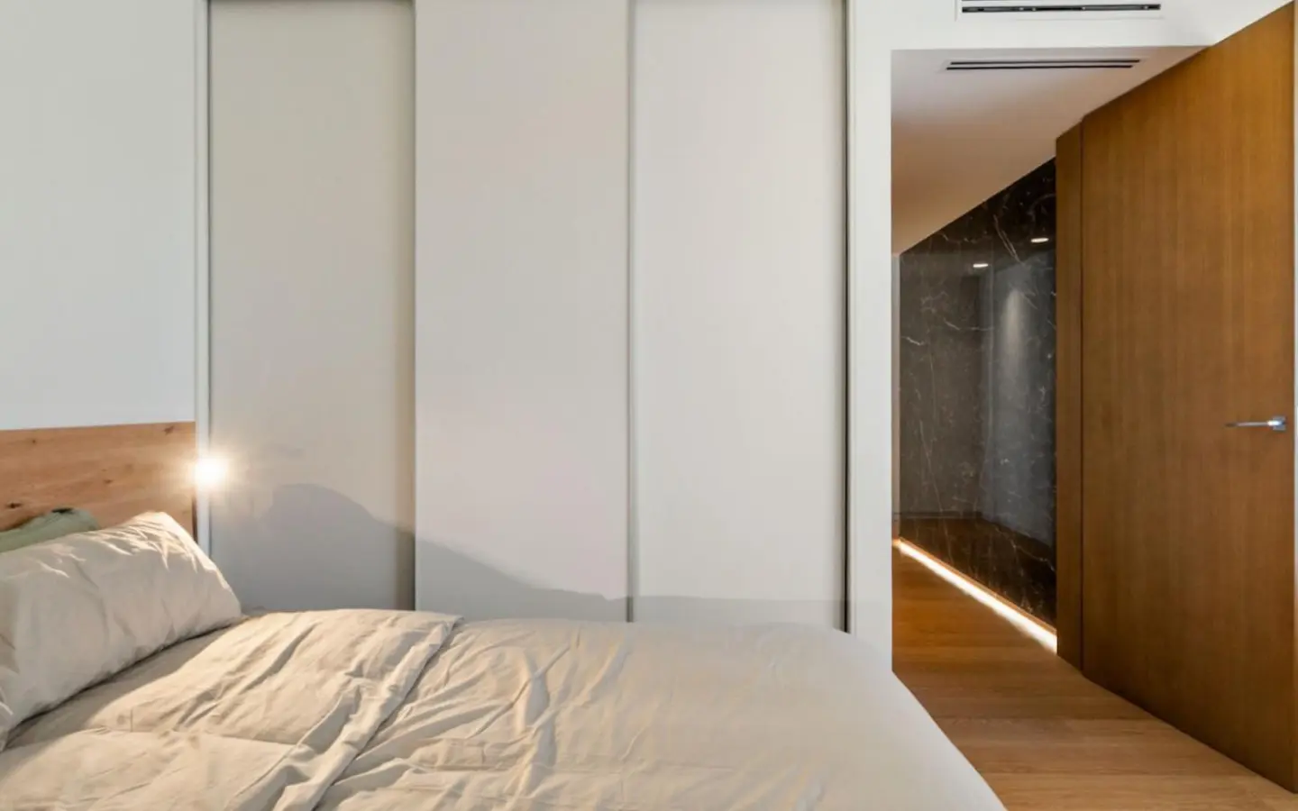 2-bedroom Apartment In Torrevieja, Spain (160 M²)