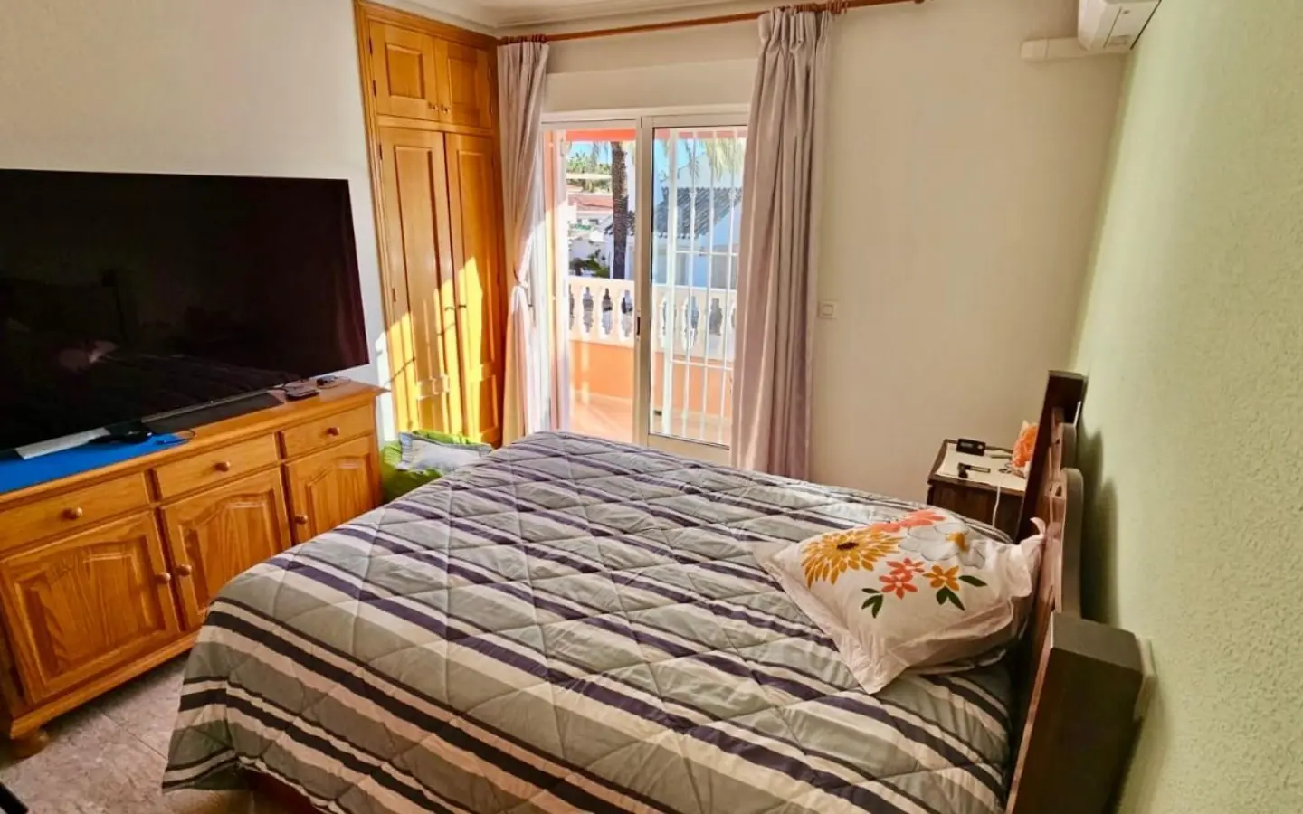 3-bedroom Terraced House In Santiago De La Ribera, Spain (155 M²)