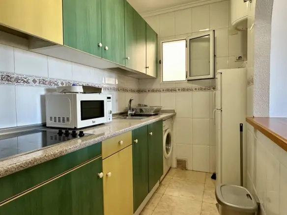 2-bedroom Apartment In Torrevieja, Spain (65 M²)