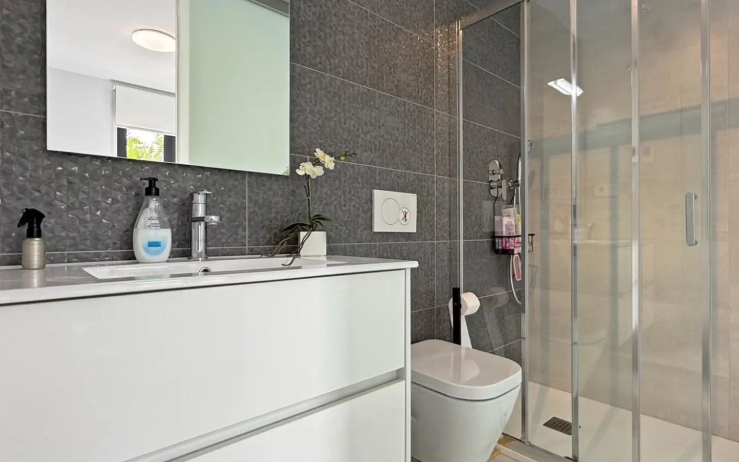 2-bedroom Apartment In Orihuela Costa, Spain (72 M²)