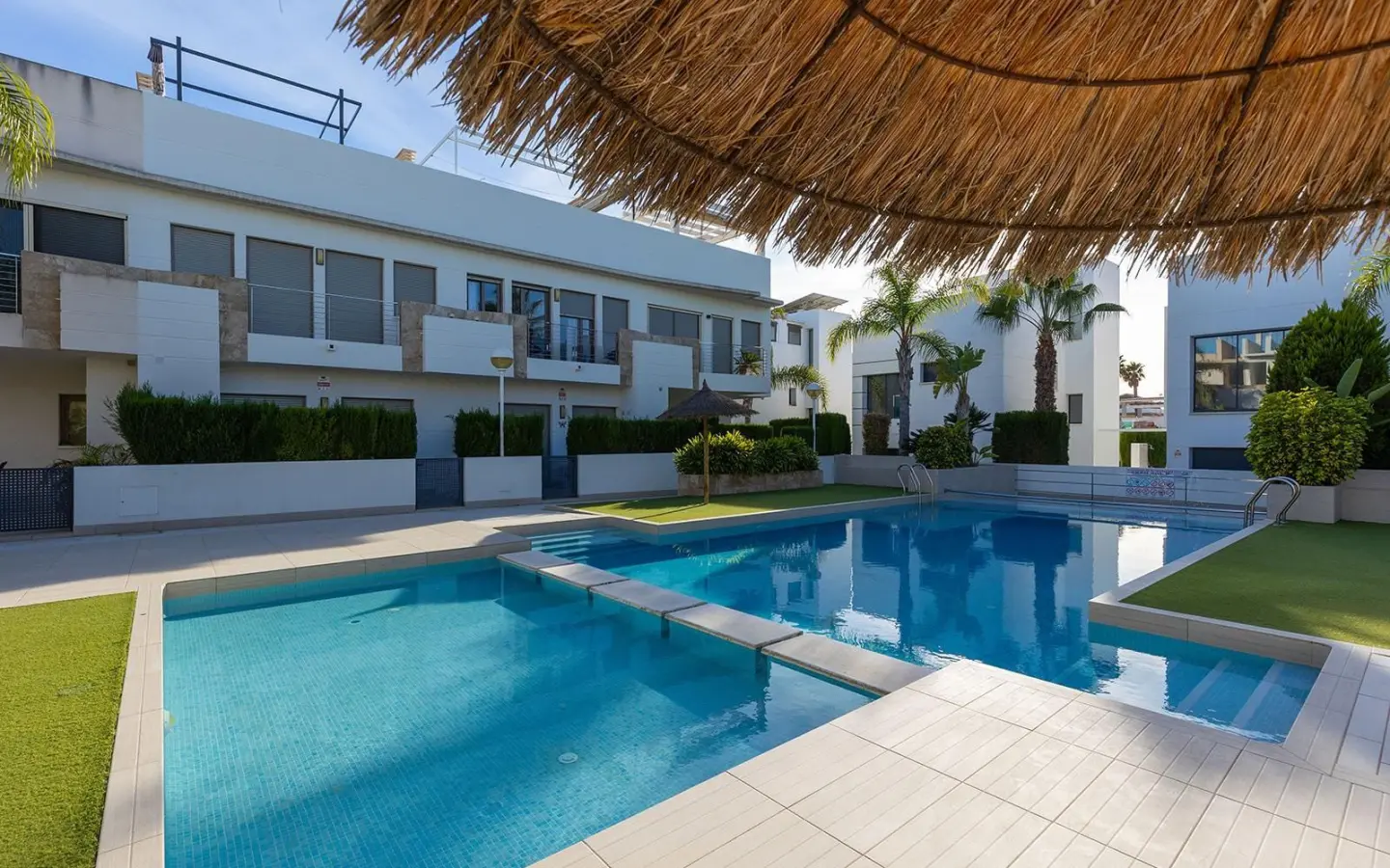 3-bedroom Duplex In Rojales, Spain (124 M²)