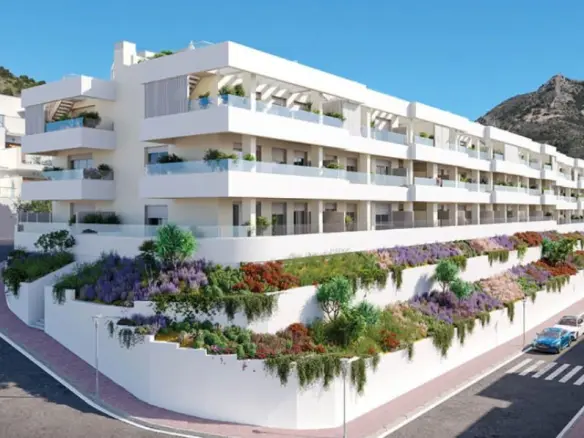Apartment Of 107 M² With Sea Views In Benalmádena, Spain