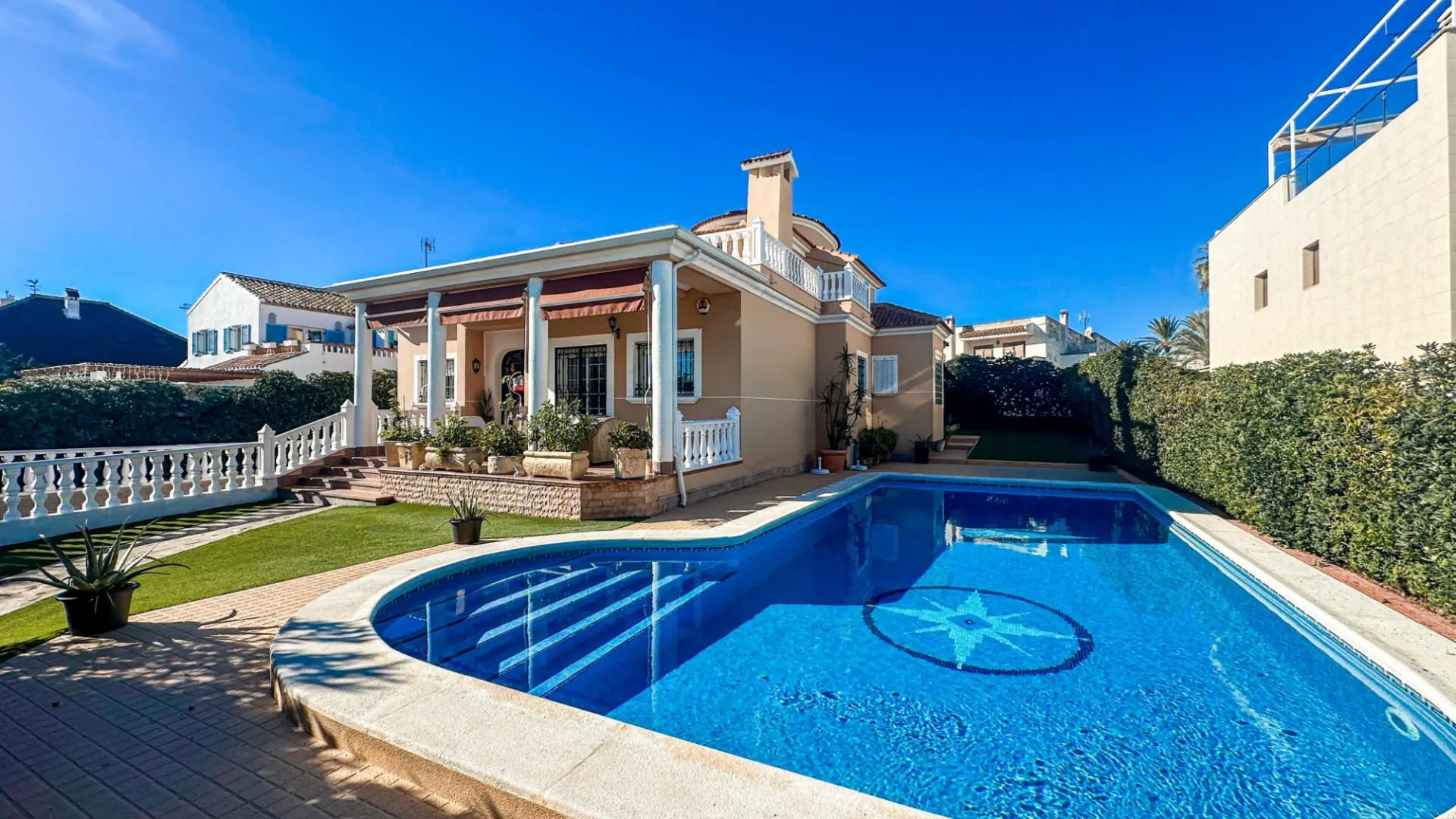 Villa Of 290 M² In Torrevieja, Spain