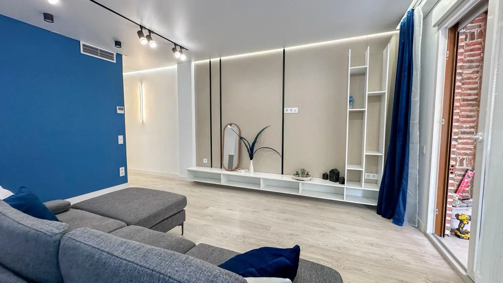 Apartment Of 90 M² In Torrevieja, Spain