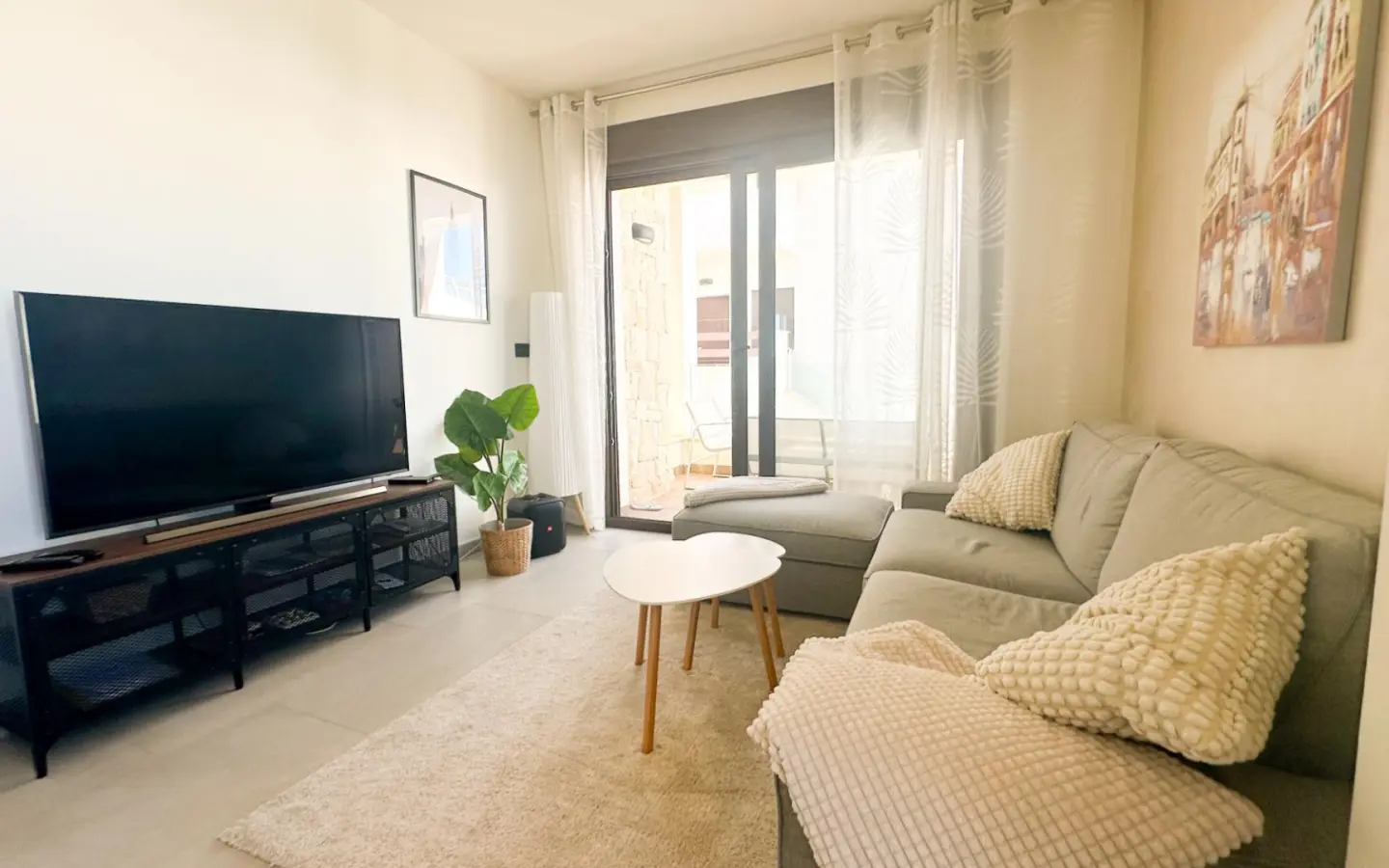 Apartment Of 96 M² In Torrevieja, Spain