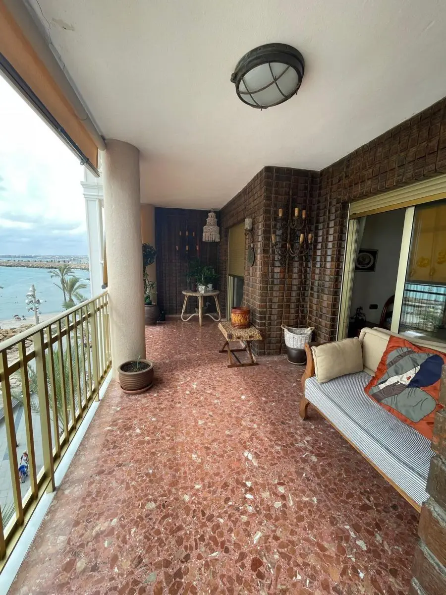 Apartment Of 160 M² In Torrevieja, Spain