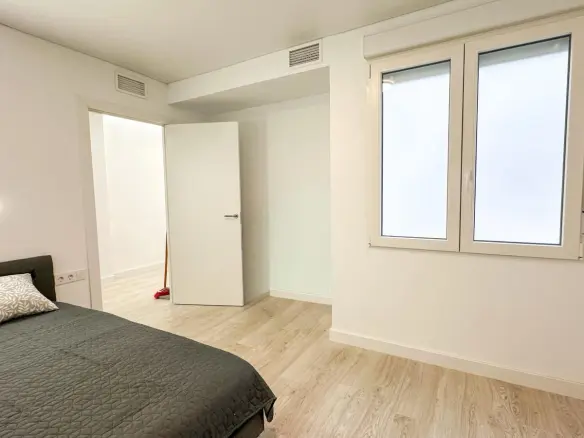 2-bedroom Apartment In Torrevieja, Spain (90 M²)