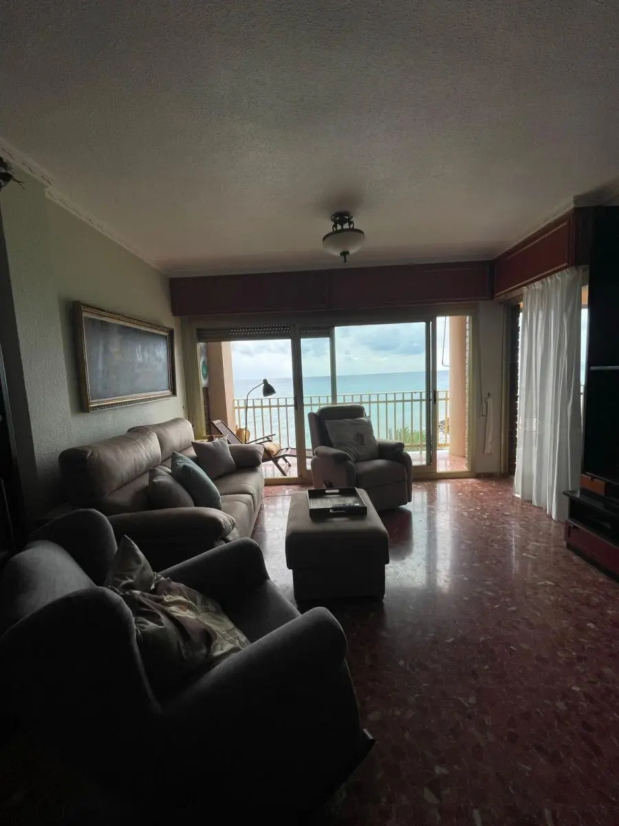 Apartment Of 160 M² In Torrevieja, Spain