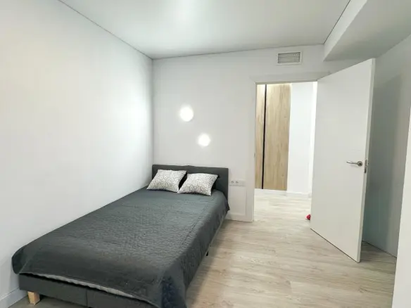 2-bedroom Apartment In Torrevieja, Spain (90 M²)