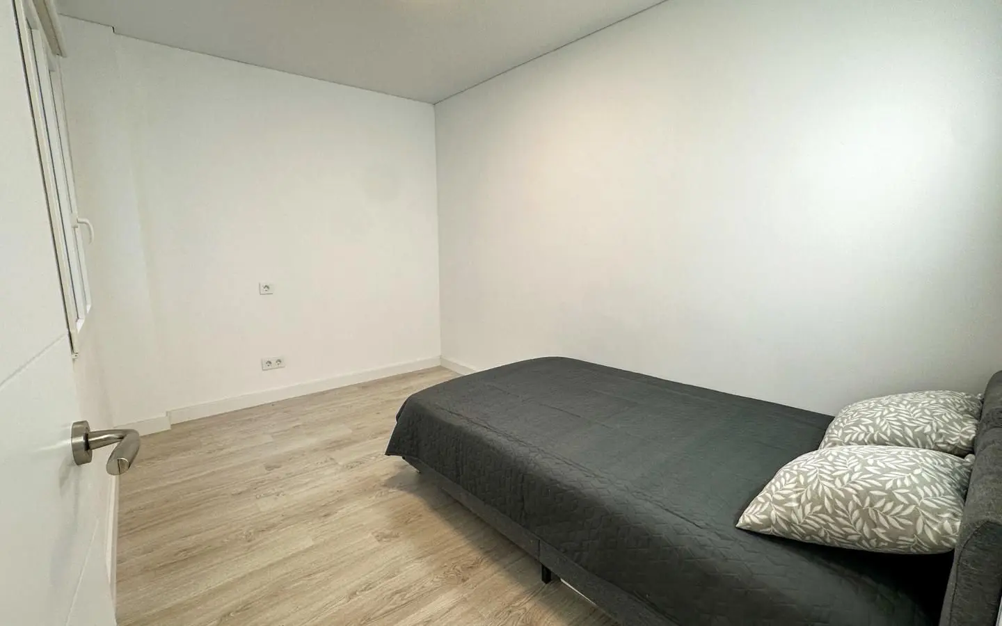 2-bedroom Apartment In Torrevieja, Spain (90 M²)