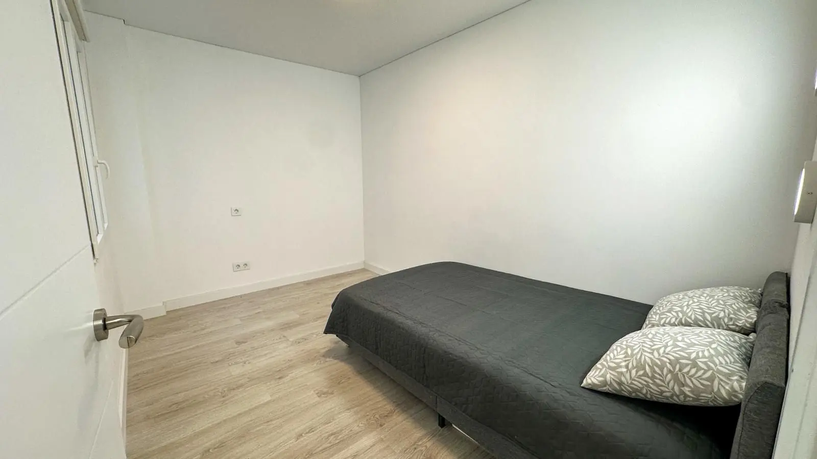 Apartment Of 90 M² In Torrevieja, Spain