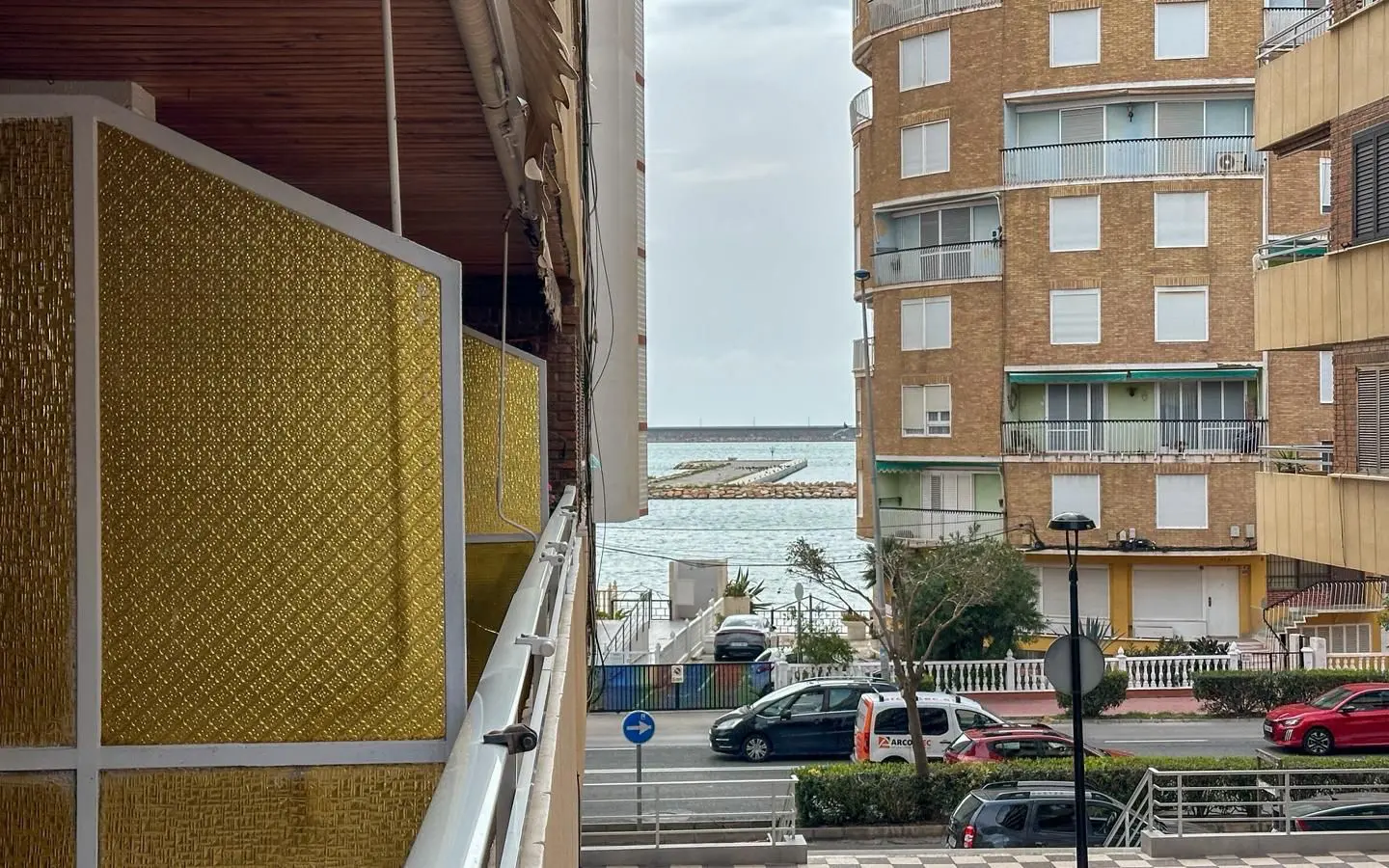 2-bedroom Apartment In Torrevieja, Spain (90 M²)
