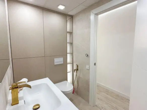 2-bedroom Apartment In Torrevieja, Spain (90 M²)